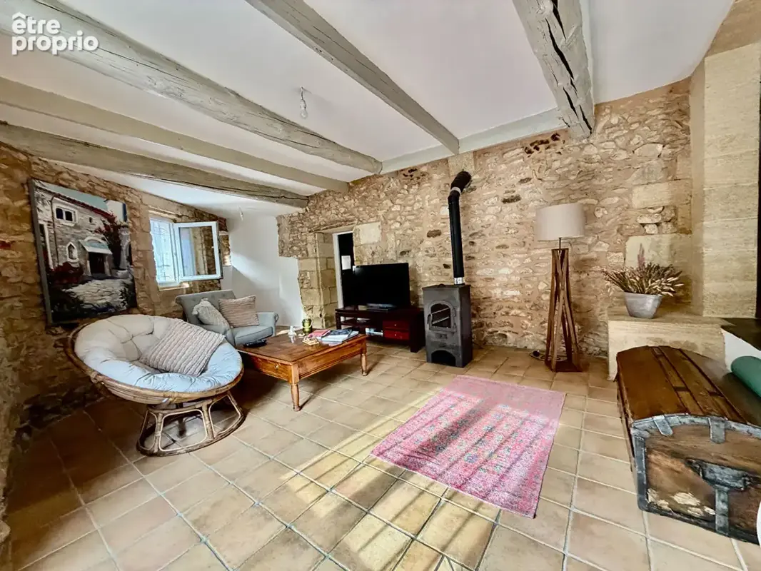 Maison Pouzilhac - 111 m² - 4 pièces - photo 2