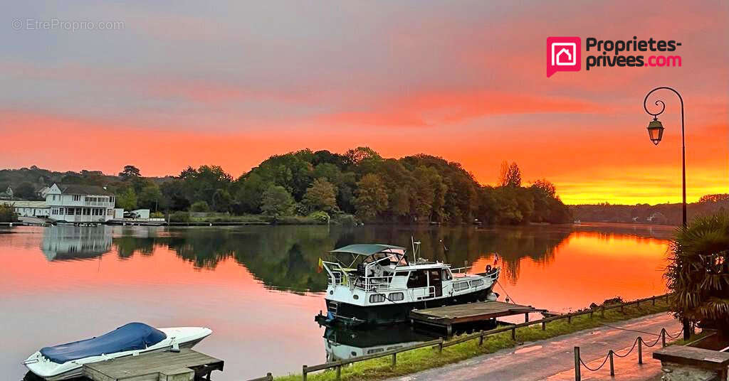 Maison à LE COUDRAY-MONTCEAUX