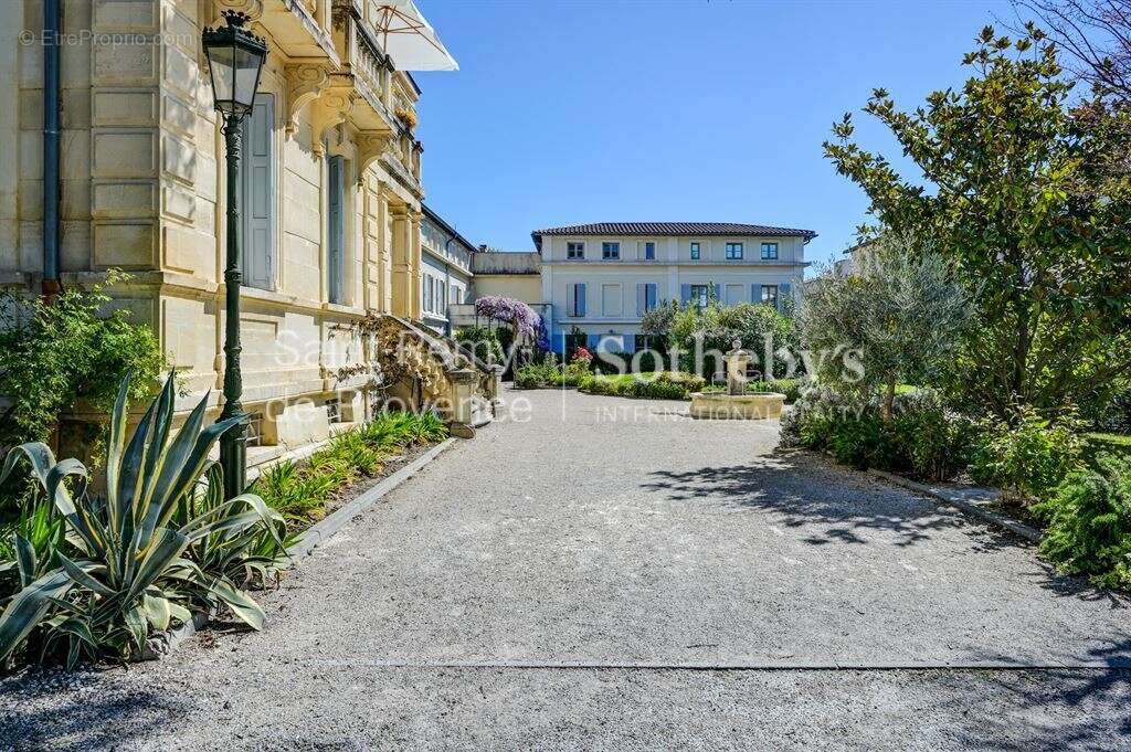 Saint-Rémy-de-Provence – Résidence privée à pied du centre du village - photo 12