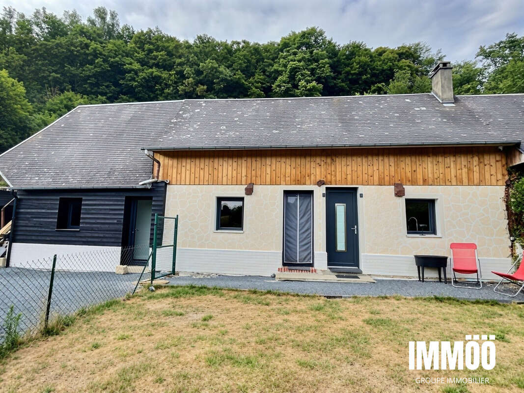 Maison 80 m² à Saint-Paer  - photo 6