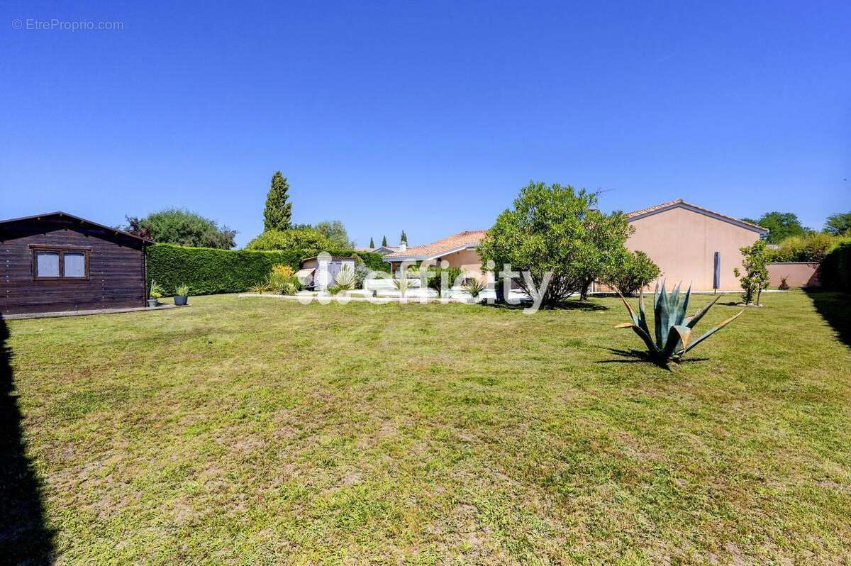 Maison 123 m² à Izon  - photo 8