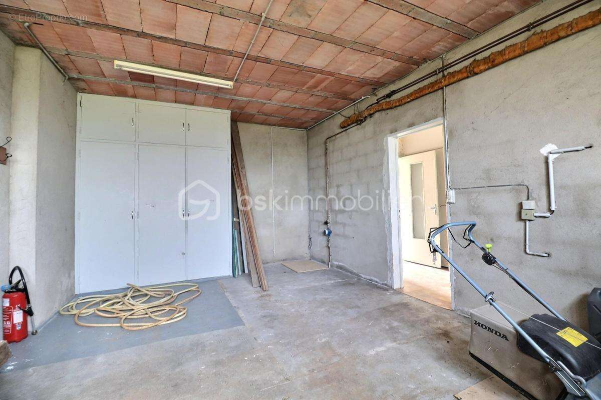 Maison 197m² Chabreloche 63250 - photo 18
