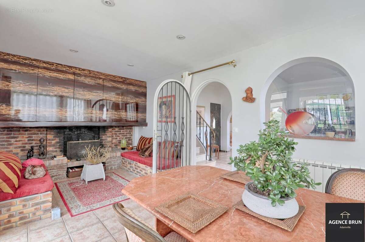 Maison à BOISSY-SAINT-LEGER