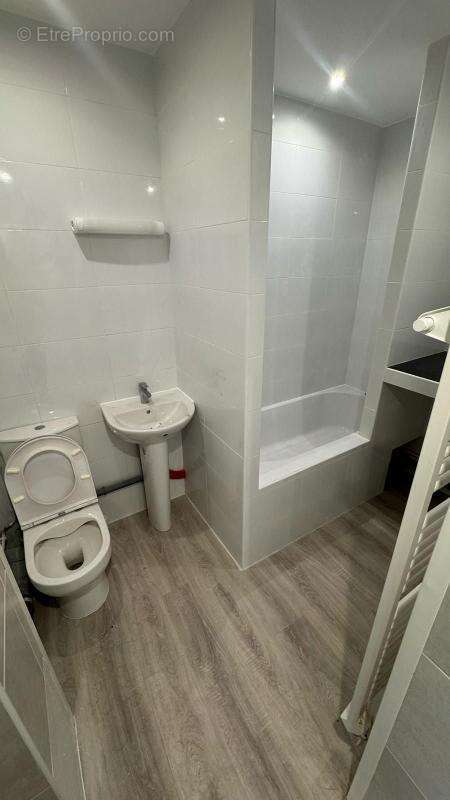 Commerce à SAINT-JUST-EN-CHAUSSEE