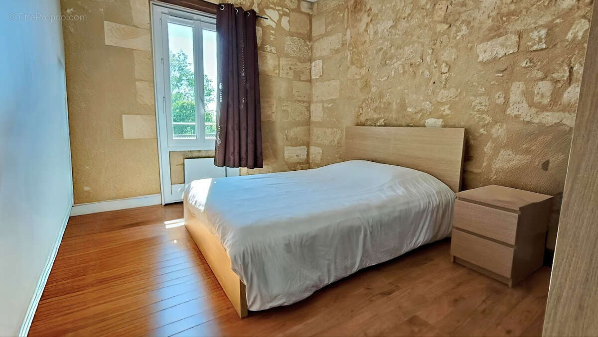 Maison à BAYON-SUR-GIRONDE