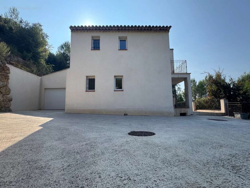 Maison à TARADEAU