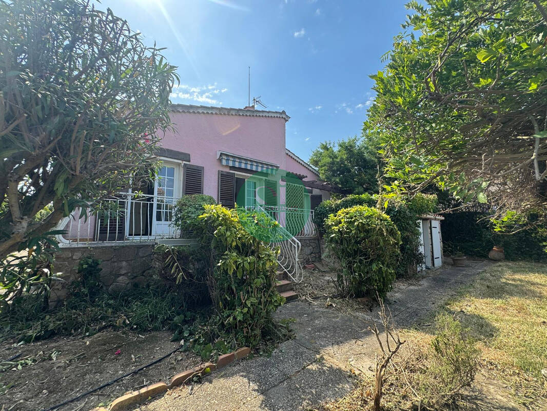 Maison à SIX-FOURS-LES-PLAGES