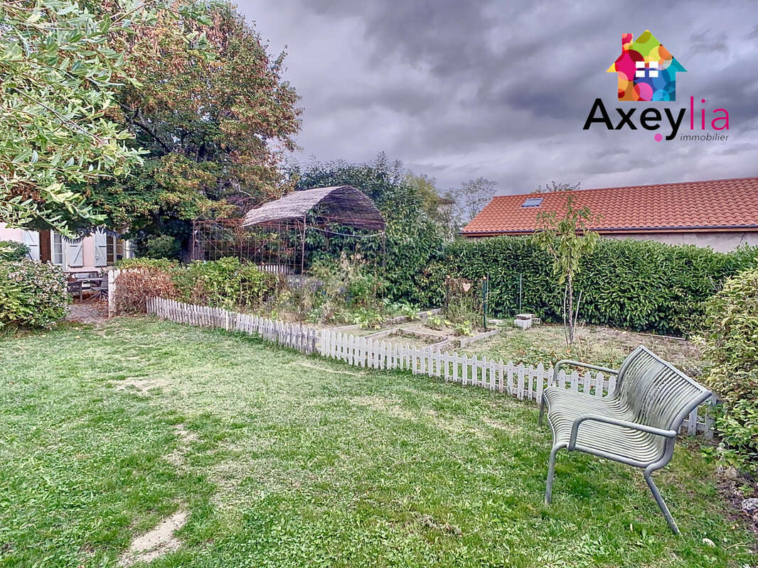 Maison à SAINT-HAON-LE-CHATEL