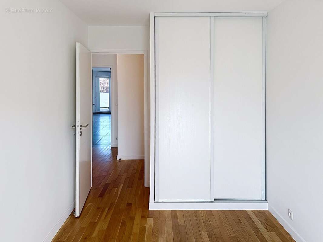 Appartement à NANTERRE