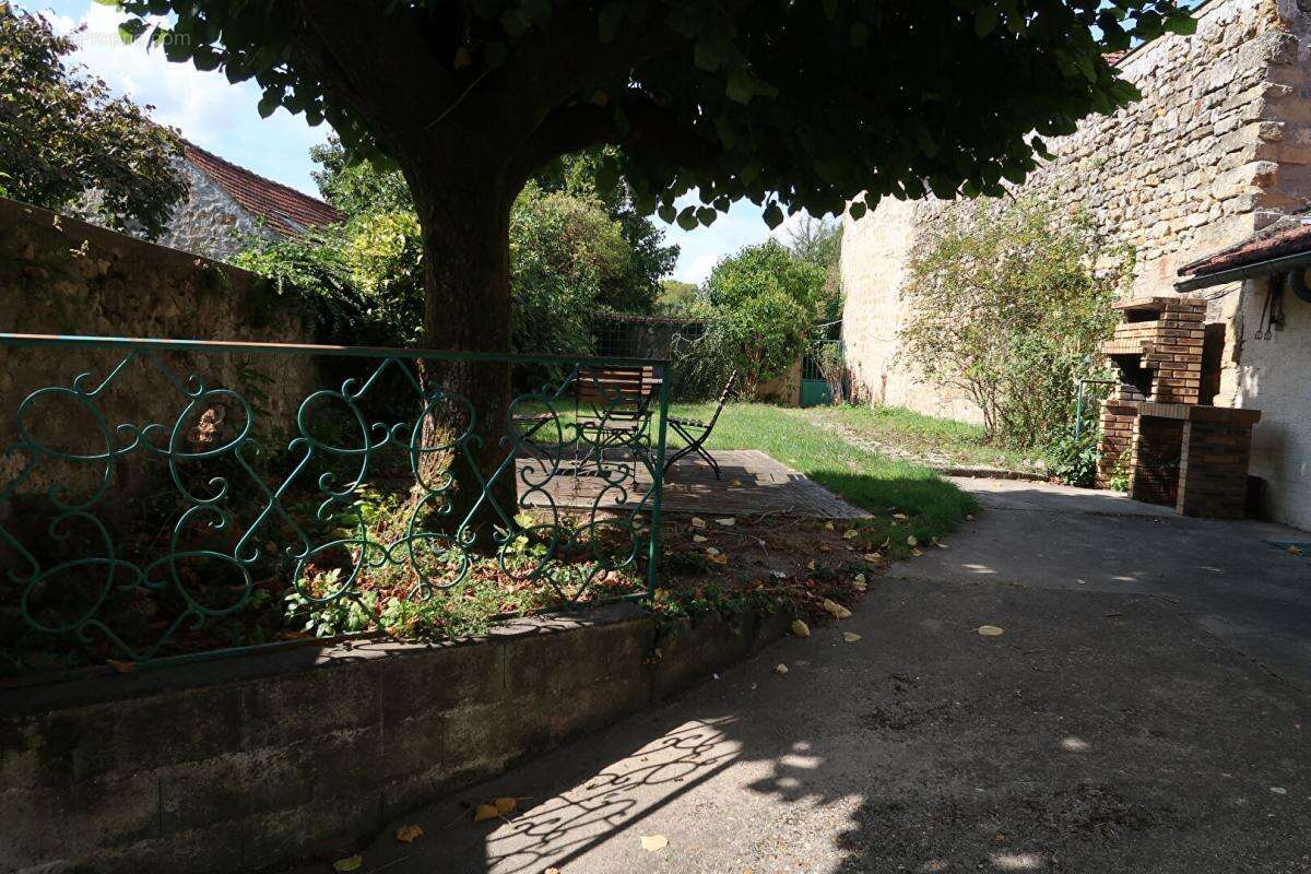 Maison à BOISSY-L'AILLERIE