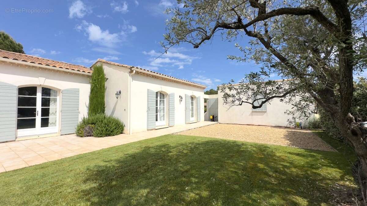 Maison à VAISON-LA-ROMAINE