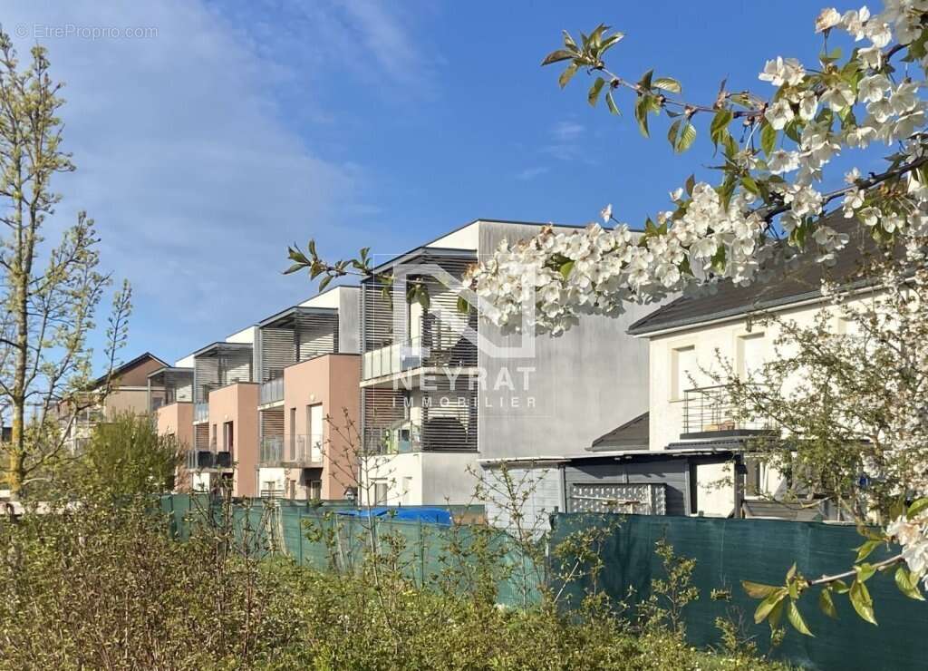 T3 lumineux au 2e et dernier étage avec balcon et garage - photo 2