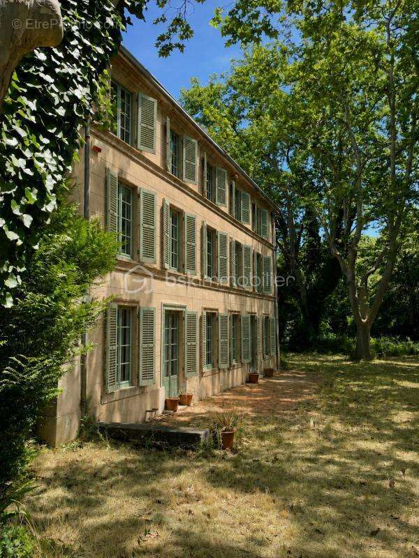 Domaine remarquable – Bastide du XVII siècle à réinventer, entre Aix-en-Provence, Marseille et Cassis - photo 4