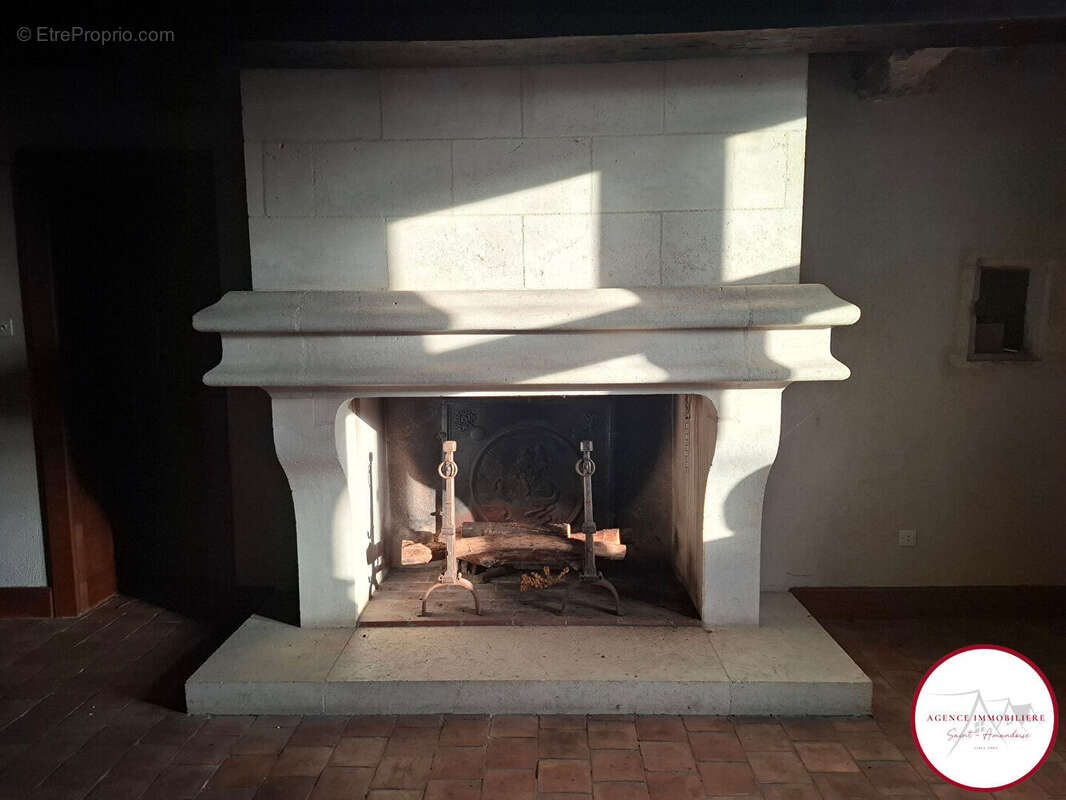 Maison à SAINT-AMAND-MONTROND