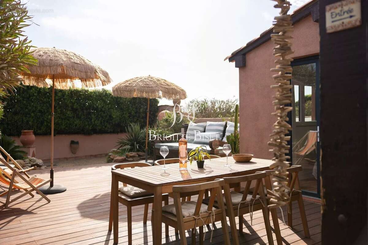 Appartement à vendre à Sainte Maxime face à la mer ! - photo 3