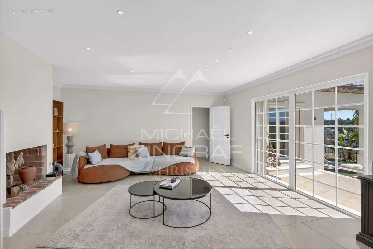 Maison à MOUGINS