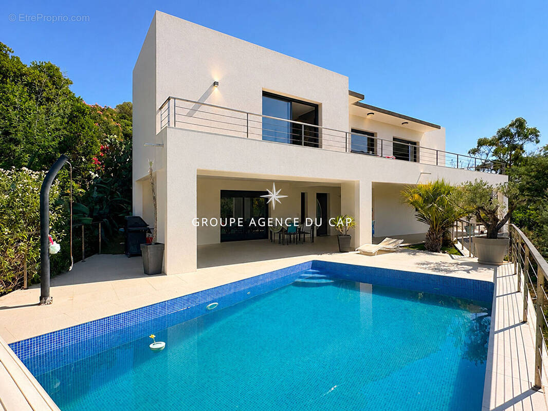 Maison à FREJUS