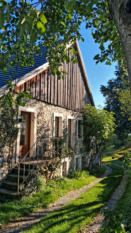 Maison à SAINT-SIXT