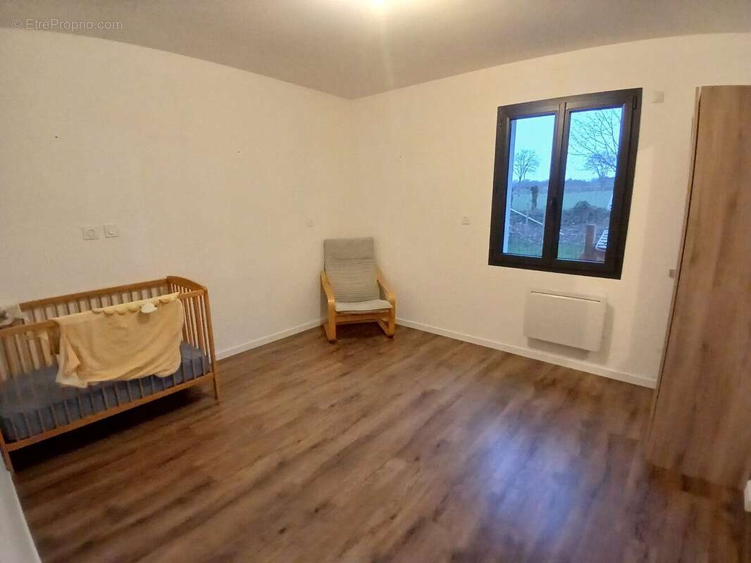Maison 121 m² à Chailland  - photo 7