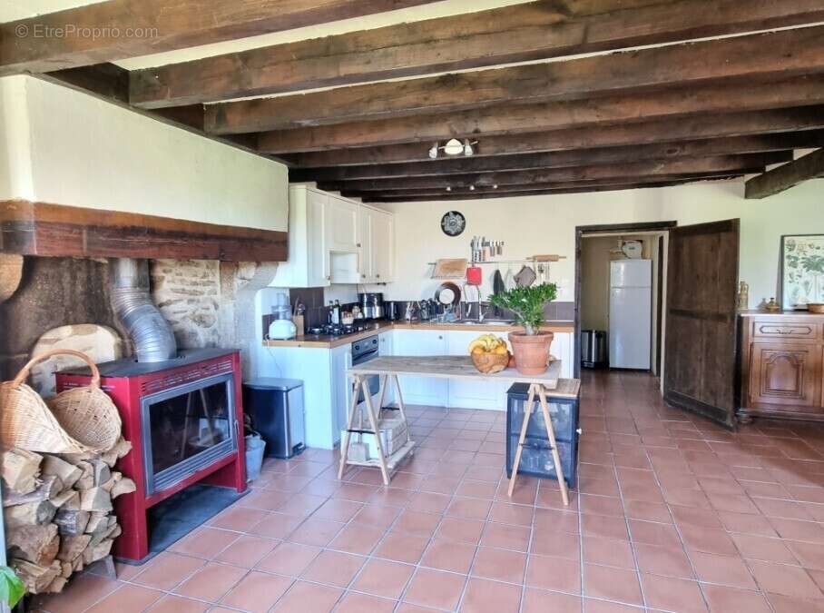 Maison à POULIGNY-NOTRE-DAME