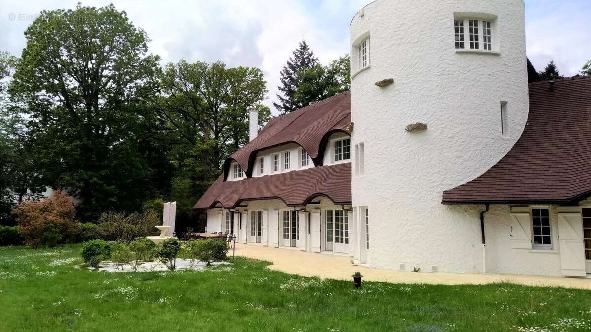 Maison à LES LOGES-EN-JOSAS