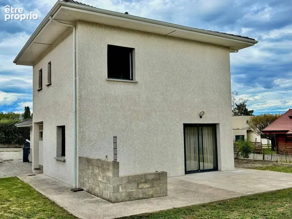 Maison à CROZET