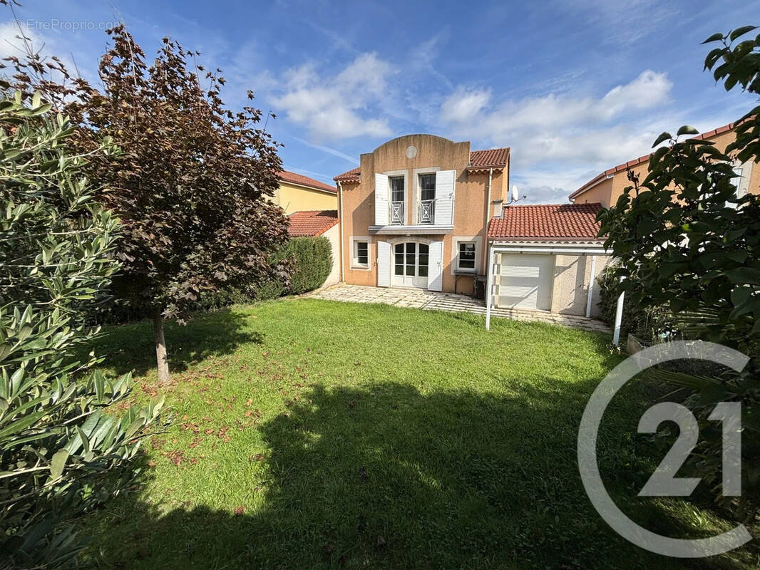 Maison à VILLEVOCANCE