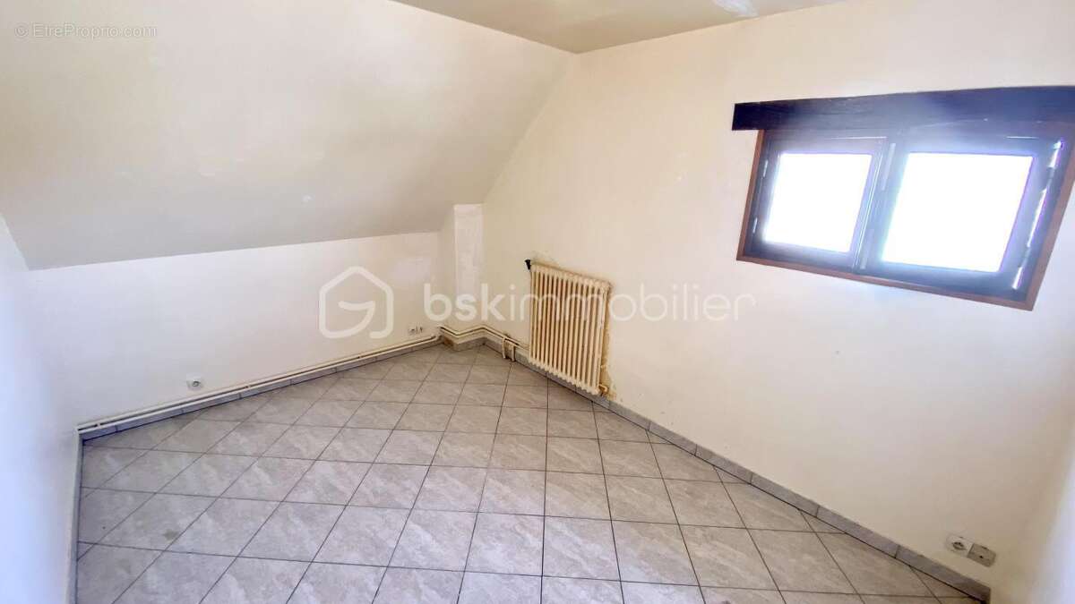 Maison à SAINT-MAURICE-AUX-RICHES-HOMMES