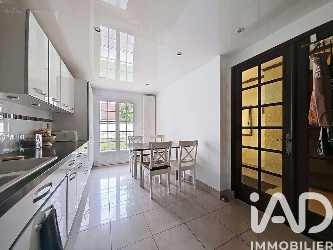 Photo 8 - Maison à BRIE-COMTE-ROBERT