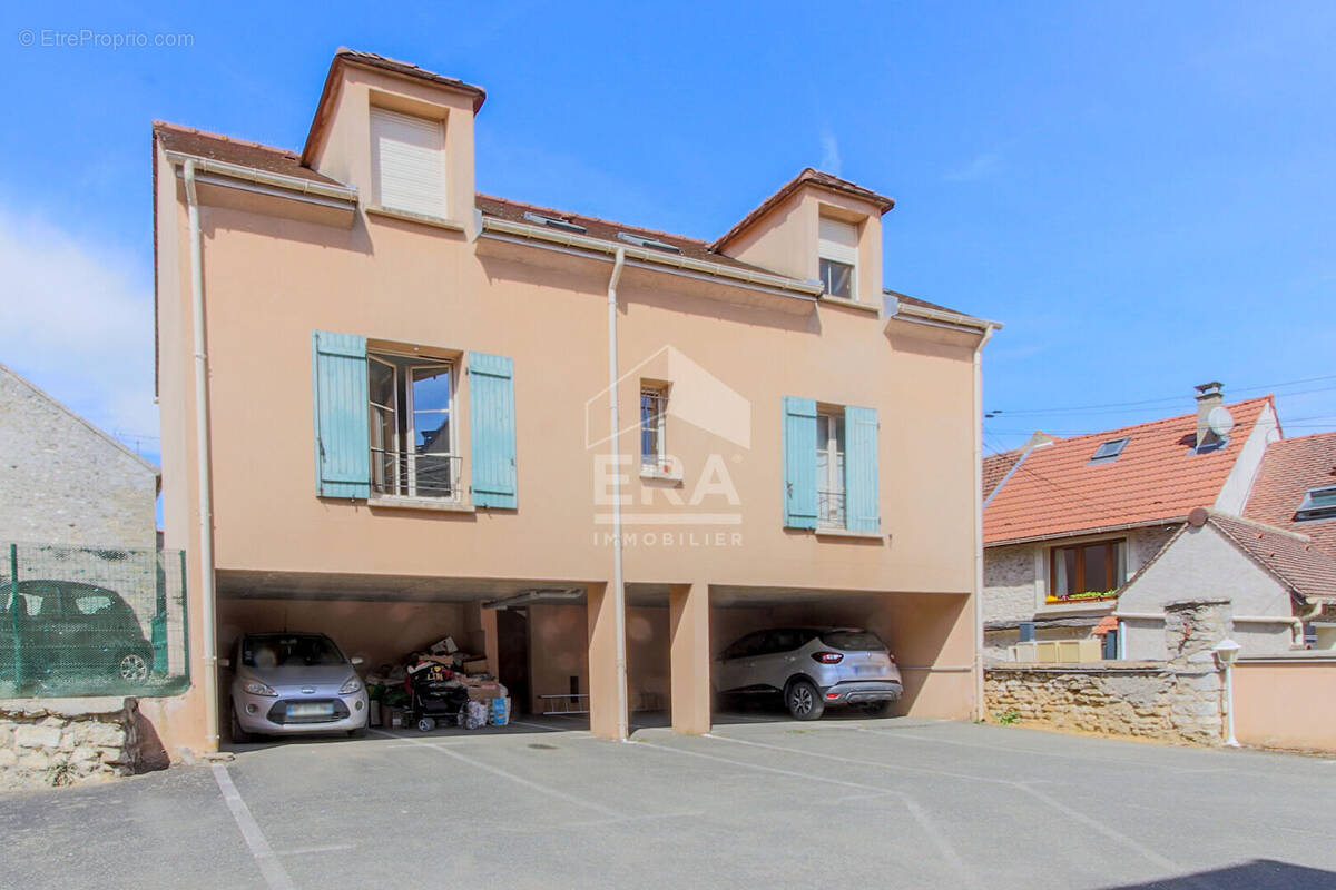 Appartement à BEYNES