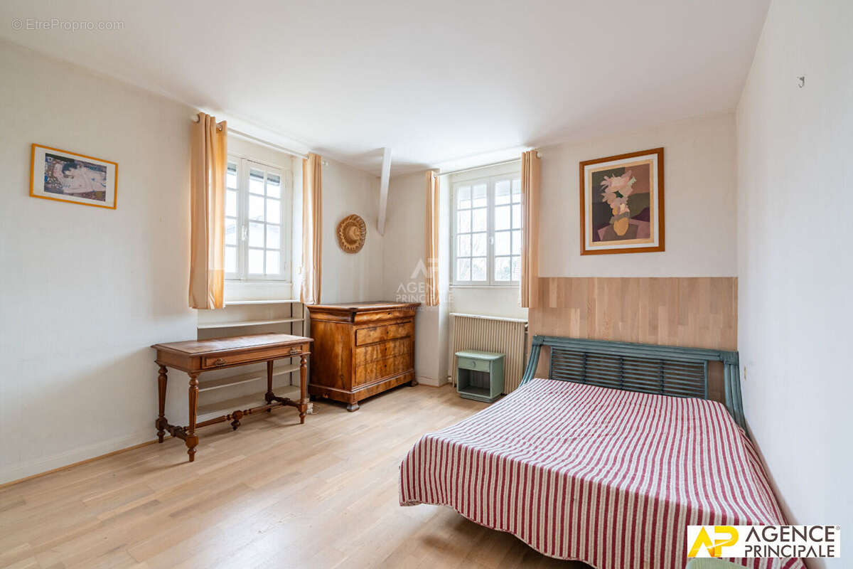 Maison Maisons Laffitte 8 pièce(s) 180 m2 - photo 13