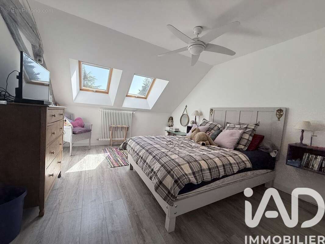 Maison 203 m² à Senan  - photo 8