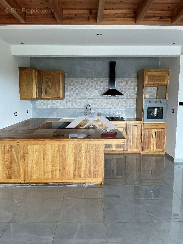 Maison à ENTRE-DEUX