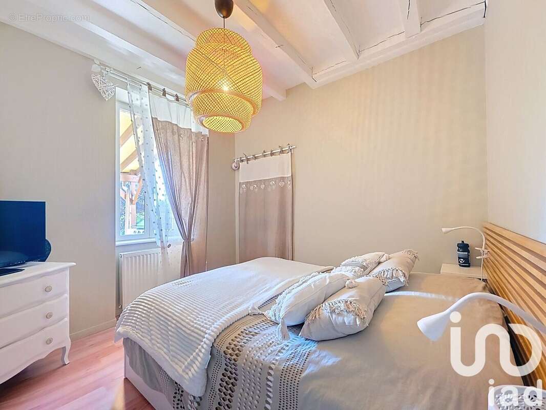 Photo 8 - Maison à BESSON