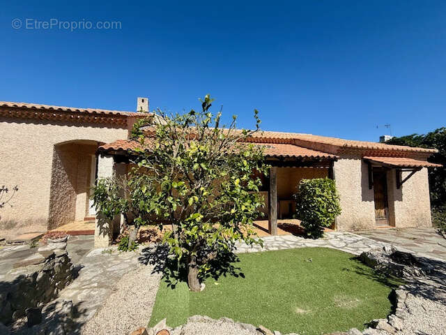 Maison à CARNOUX-EN-PROVENCE