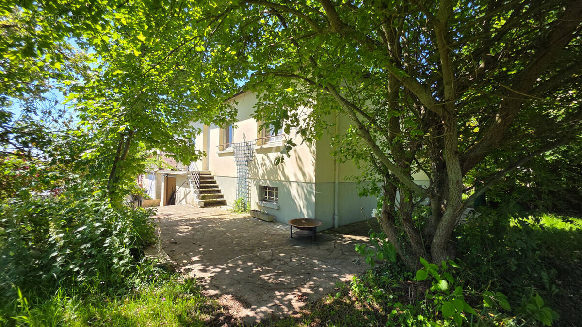 Maison à ETREPAGNY