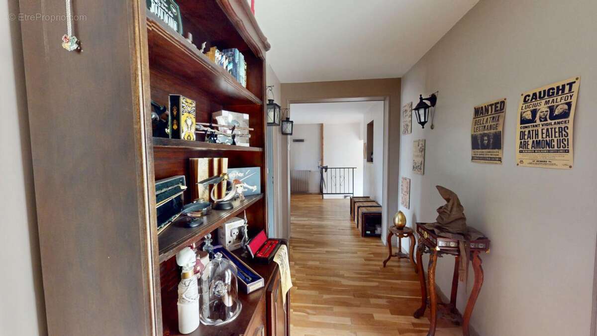 Bâtisse atypique 190 m2 prix 280 000 - photo 7