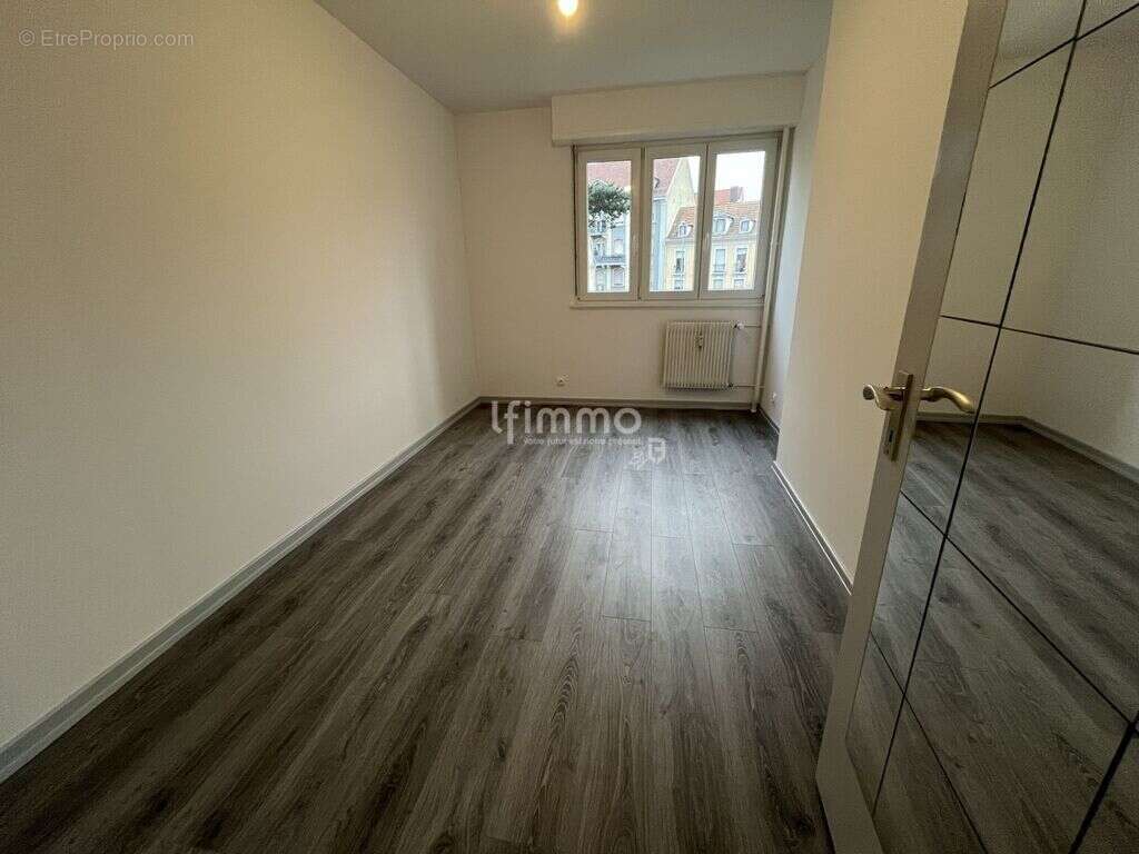 Appartement T4 97m2 avec garage - photo 6