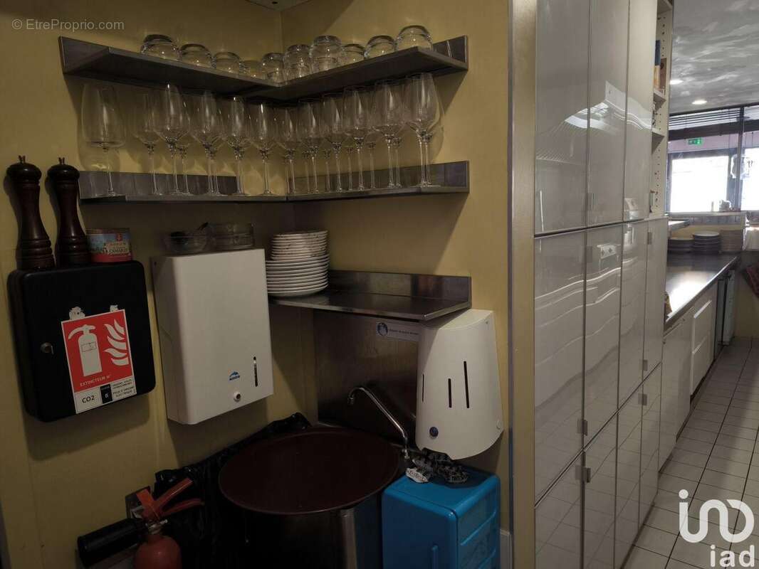 Photo 9 - Commerce à BANON