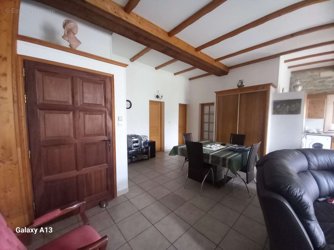 Appartement à AZILLE