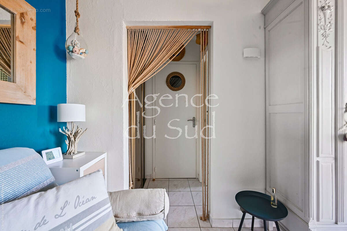 Appartement à SAINT-CYR-SUR-MER