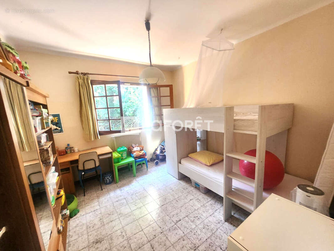 Maison + Appartement T3 La Seyne Sur Mer 6 pièce(s) 211 m2 - photo 9