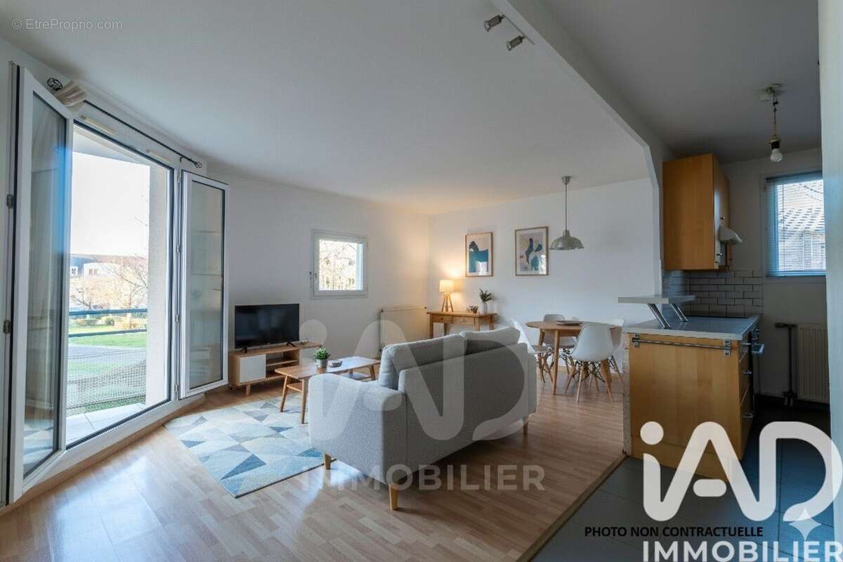 Photo 2 - Appartement à JOUY-LE-MOUTIER