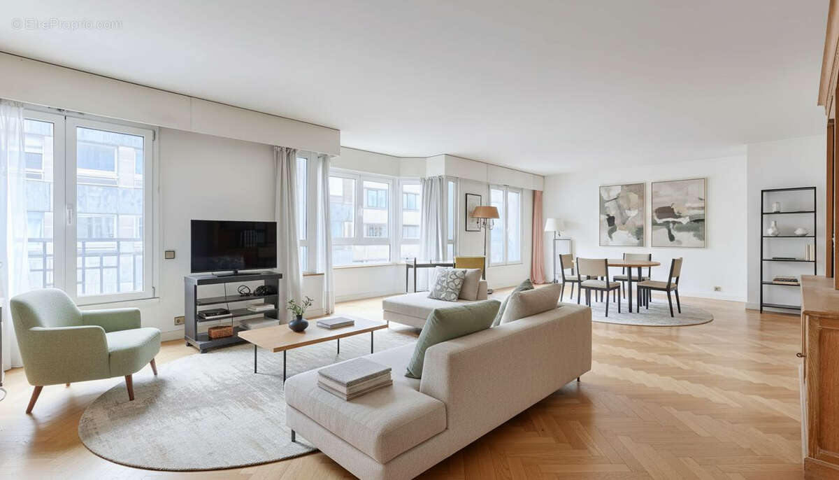 Appartement à PARIS-16E