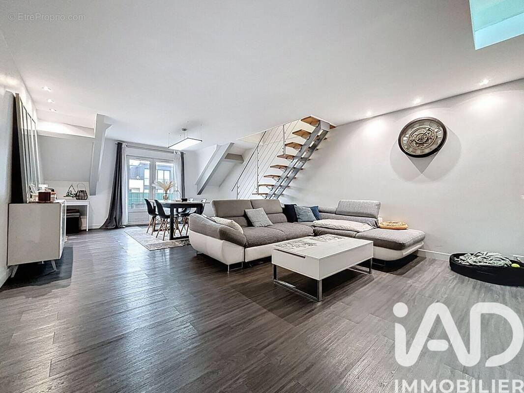 Photo 1 - Appartement à SAINTE-GENEVIEVE-DES-BOIS