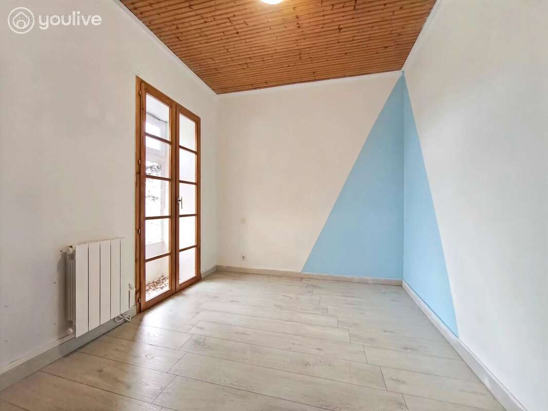 Maison à NIEUL-LE-DOLENT