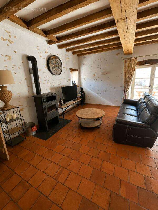 Longère de charme ? Un véritable havre de paix à Saint-Hilaire-sur-Benaize ! 4 pièce(s) 90 m2 - photo 10