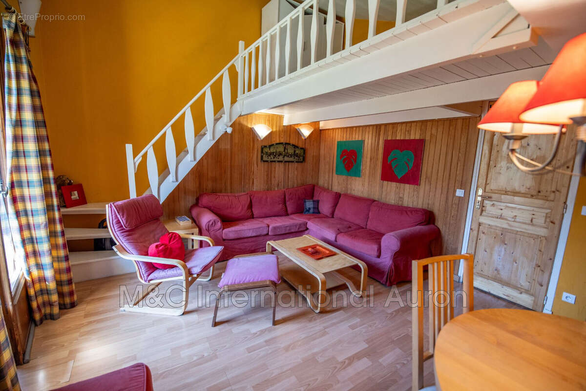 Appartement à SAINT-ETIENNE-DE-TINEE