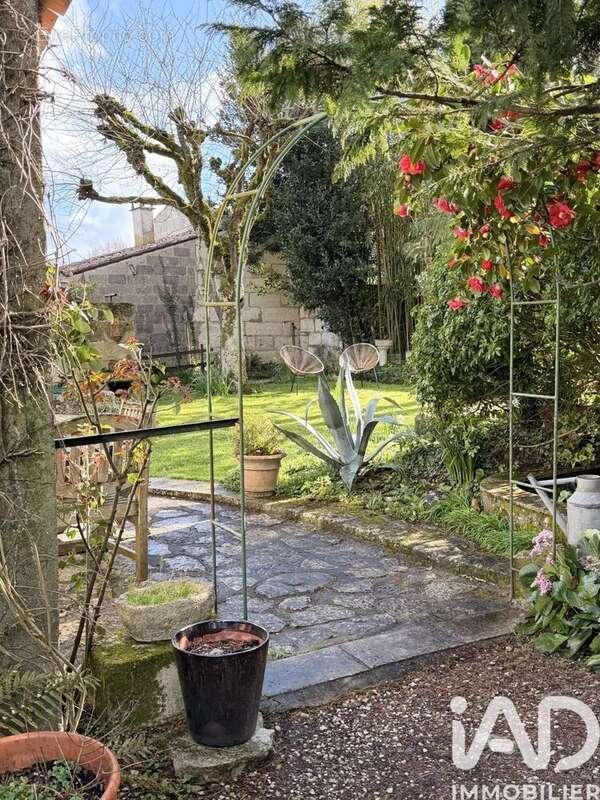 Photo 2 - Maison à SAINTES