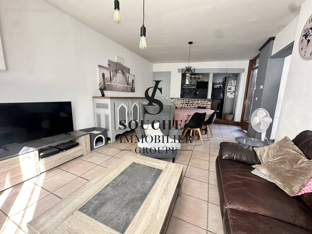 Maison 117 m² à Saint-Laurent-Blangy  - photo 5
